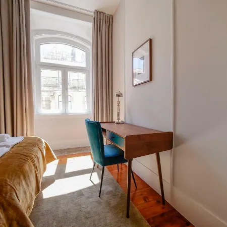 Fanqueiros 196 - Center *