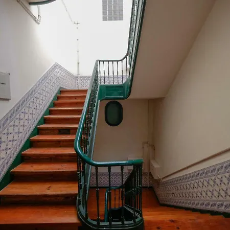 Fanqueiros 196 - Center *